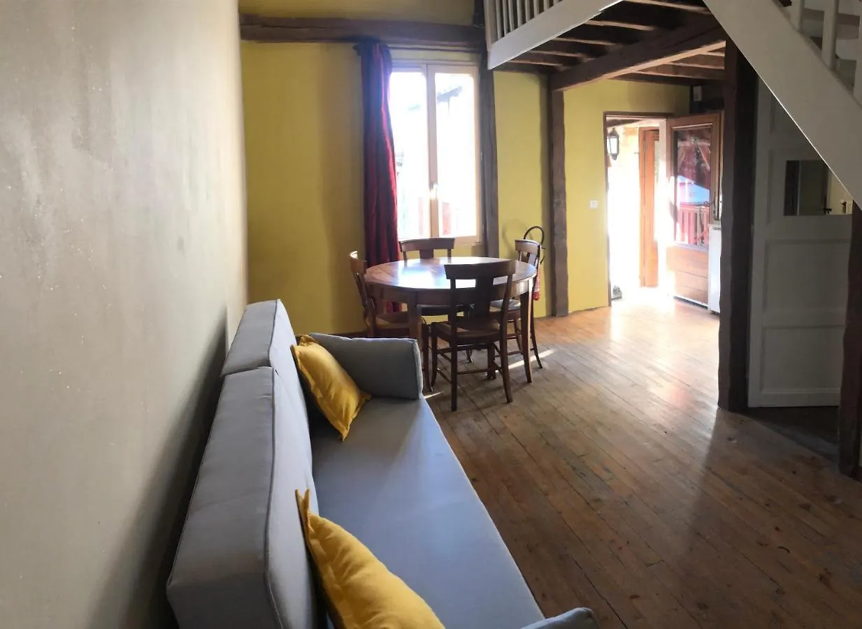 Aparthotel Gite Des Clauzels Roussayrolles